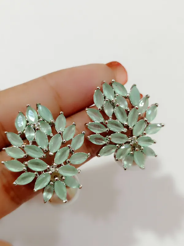 Pista_Green_Umbrella_Chatri_Earrings