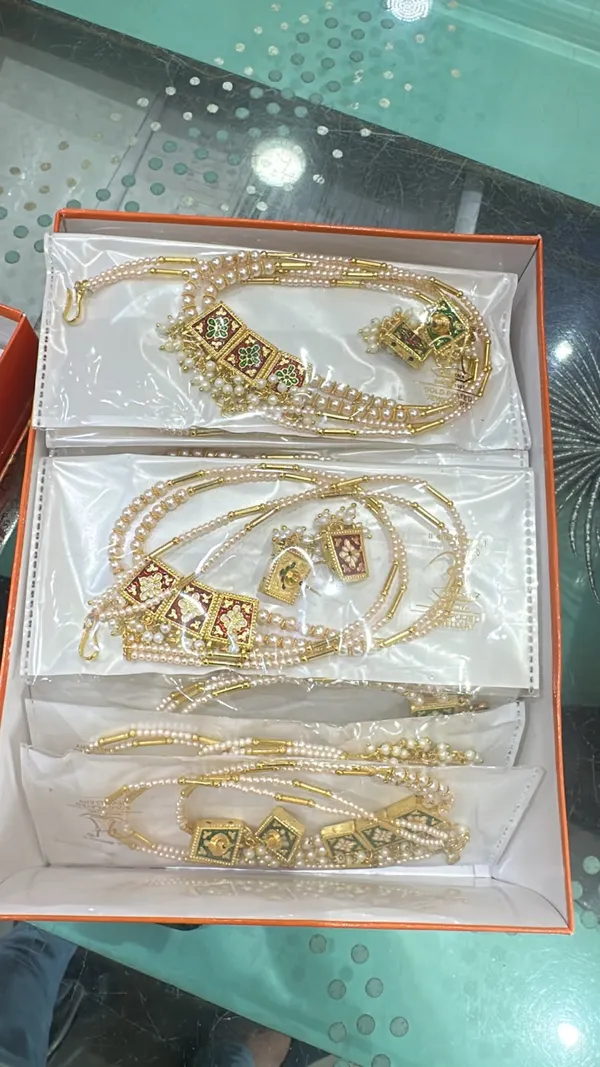 Reversible_Necklace_