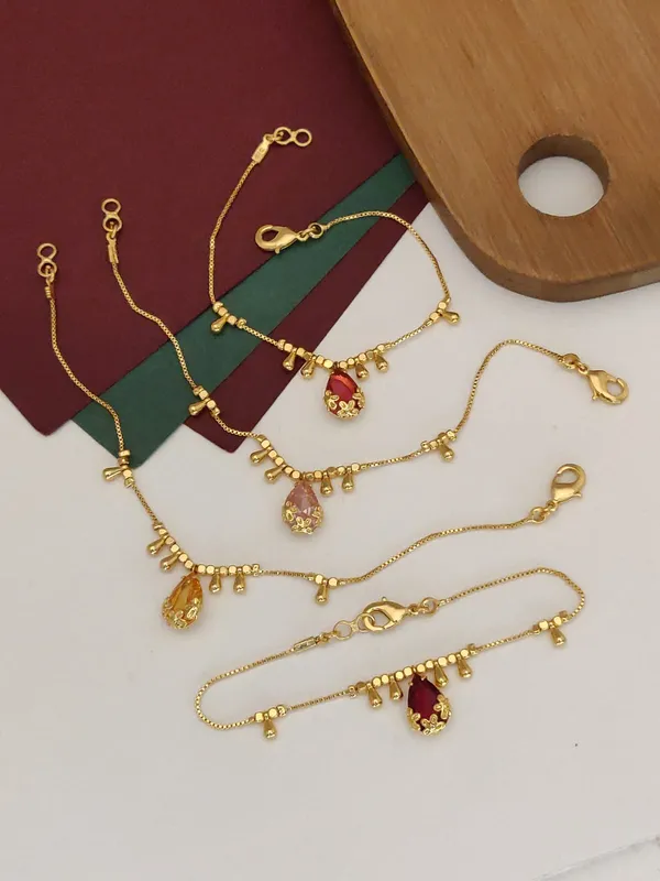 Classy_Bracelet_Combo_With_4_Colors