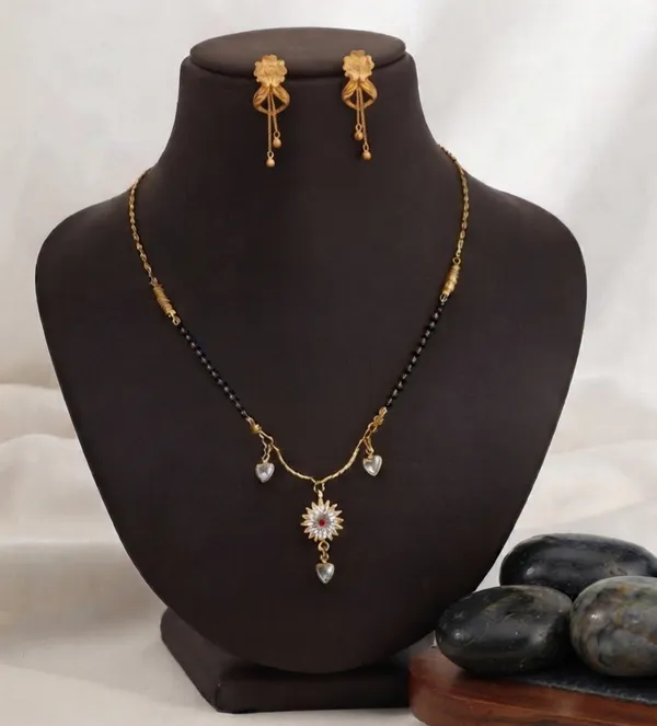 Elegance_Floral_Pendant_Mangalsutra_and_Matching_Earrings_Set
