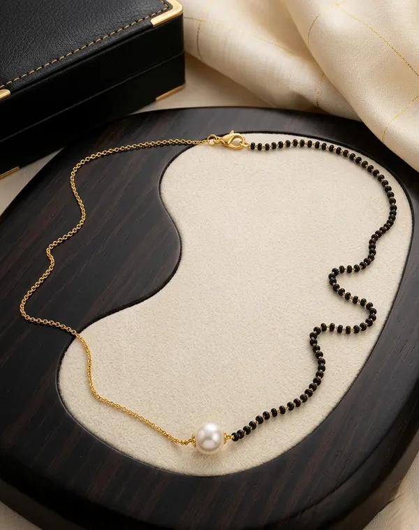 Minimal_Chain_Pearl_Mangalsutra_For_Women