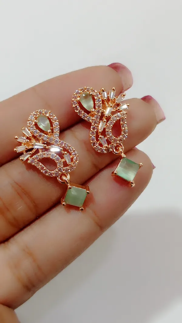Pista_Green_Peacock_Cubic_Zirconia_Earrings