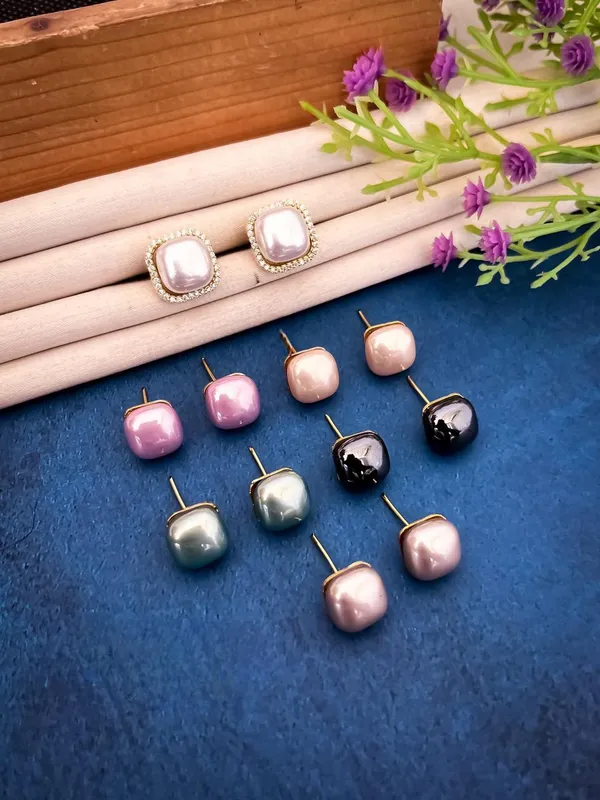 Stylish_Color_Changing_Studs