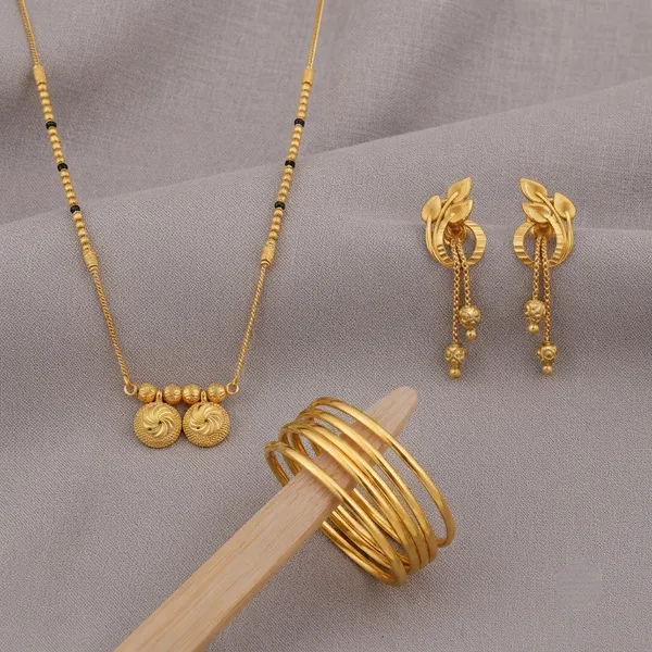 Suhagini_Designer_Gold_Jewelry_Suite