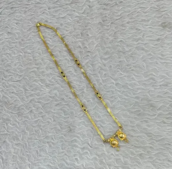 Timeless_Grace_Gold_Mangalsutra