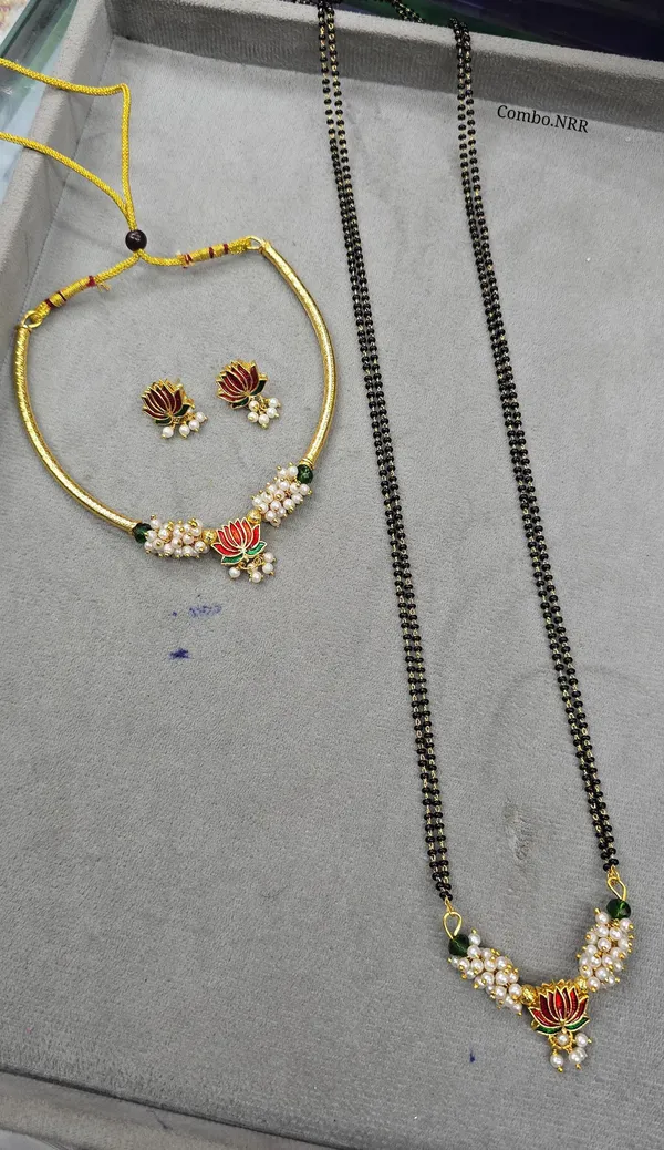 The_Crimson_Petal_Collection