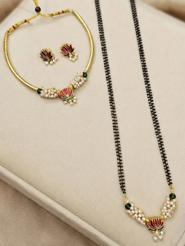The_Crimson_Petal_Collection
