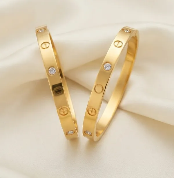 Timeless_Screw-Accented_Luxury_Kada_Pair_Of_2