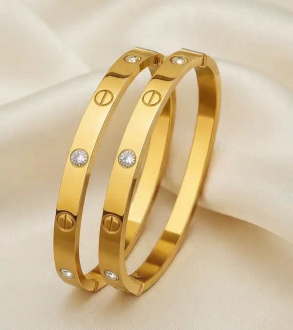 Timeless_Screw-Accented_Luxury_Kada_Pair_Of_2