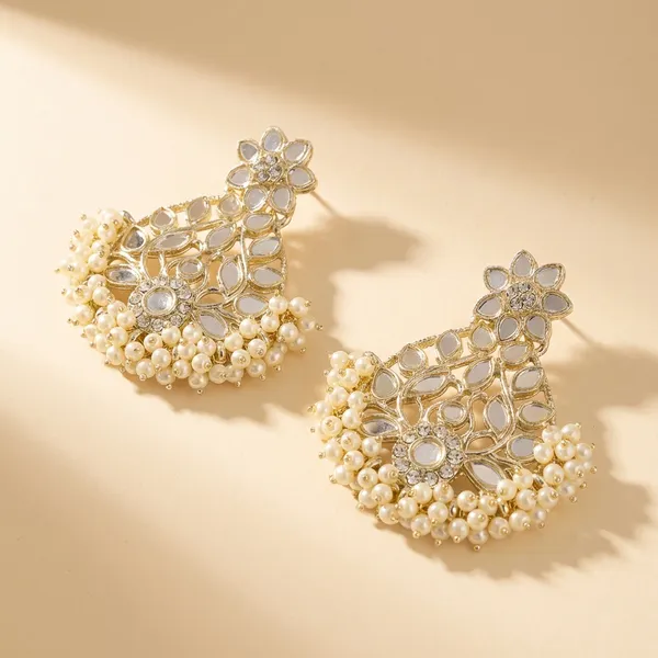 White_Brass_Premium_Pearl_Arsaa_Earrings_For_Women