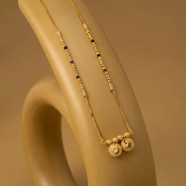 Gold_Filigree_Brass_Premium_Mangalsutra_For_Women