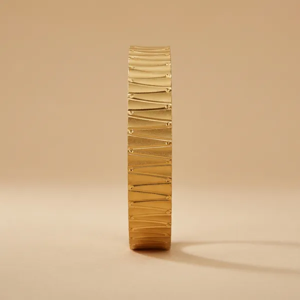 Gold_Brass_Line_Design_Kada_Bangles_For_Women