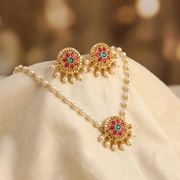 Multicolor_Brass_Premium_Single_Line_Pearl_Pendant_Necklace