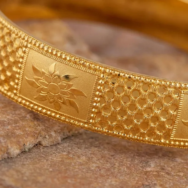 Gold_Brass_Flower_Design_Kada_Bangles_For_Women
