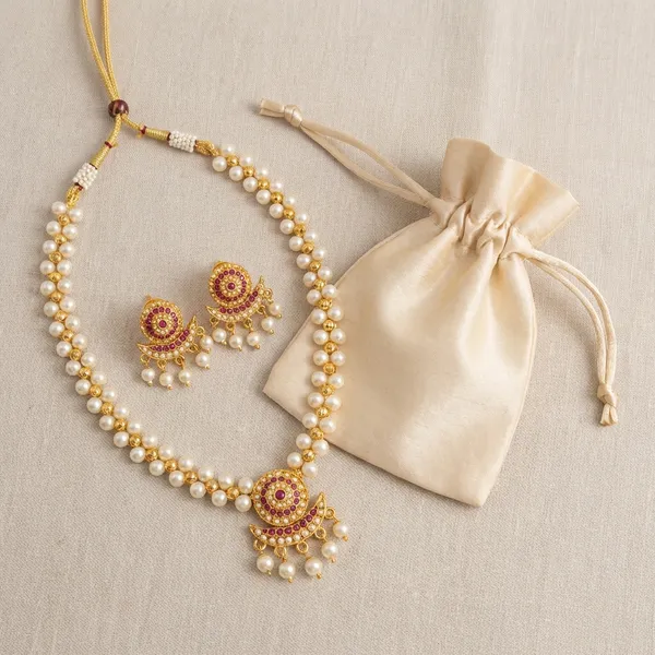 Gold_Brass_Pearl_Veni_Haar_Necklace_For_Women