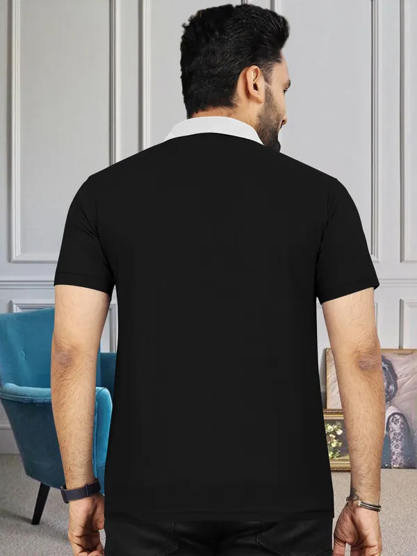 Black_Premium_Cotton_Blend_Half_Sleeve_Polo_Neck_Regular_Fit_T-Shirt_For_Men