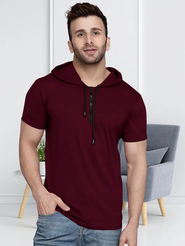 Maroon_Premium_Cotton_Blend_Half_Sleeve_Hooded_Neck_Regular_Fit_T-Shirt_For_Men