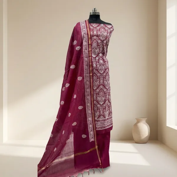 Red_Organza_Chikan_Embroidry_Unstitch_Suit_For_Women