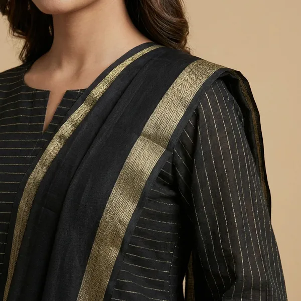 Black_Banarsi_Unstitch_Suit_Zari_Strip_Unstitch_Suit_For_Women