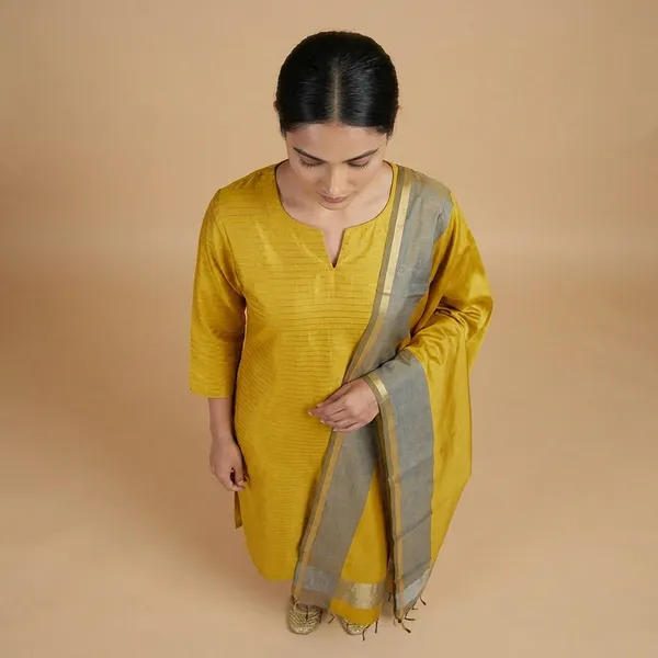 Musturd_Banarsi_Unstitch_Suit_Zari_Strip_Unstitch_Suit_For_Women