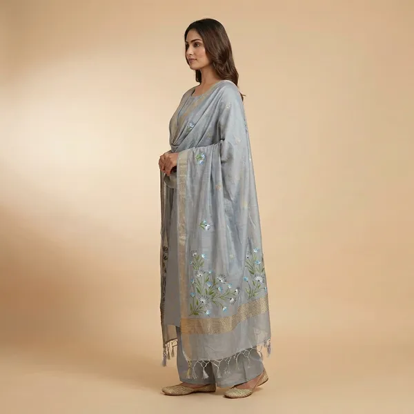 Grey_Banarasi_Pure_Musraisd_Unstitch_Suit_For_Women