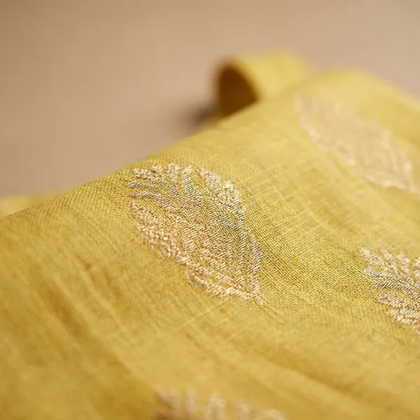 Yellow_Banarasi_Lilen_Unstitch_Suit_For_Women