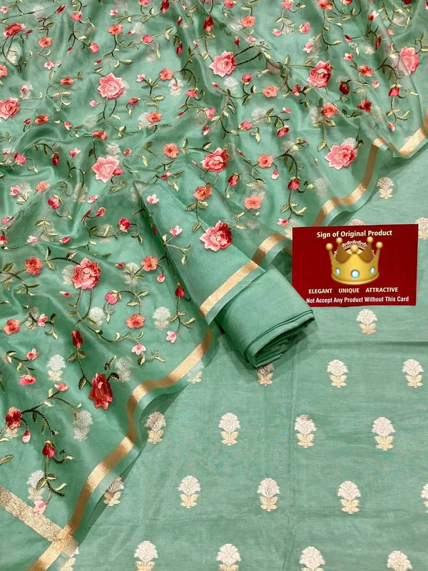 Green_Baranasi_Mussraisd_Sona_Ropa_Unstitch_Suit_For_Women