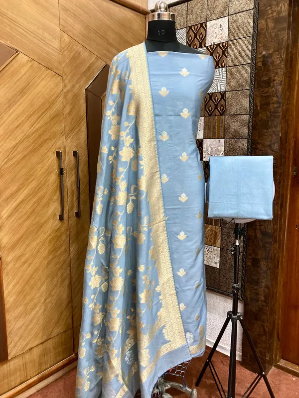 Chinya_silk_suit