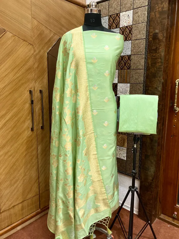 Chinya_silk_suit