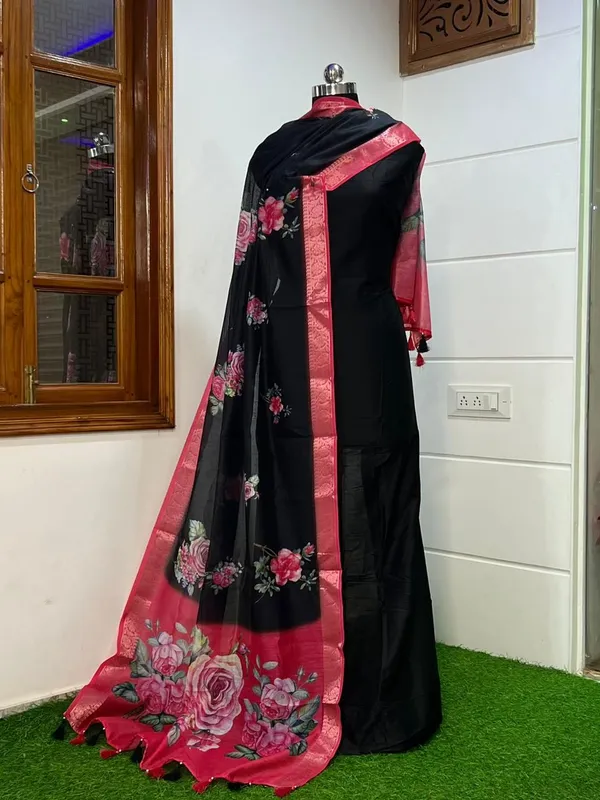 Russian_silk_suit_