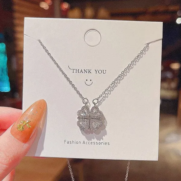 Gold_Clover_Heart_Love_Necklacea_Symbol_Of_Forever_Togetherness