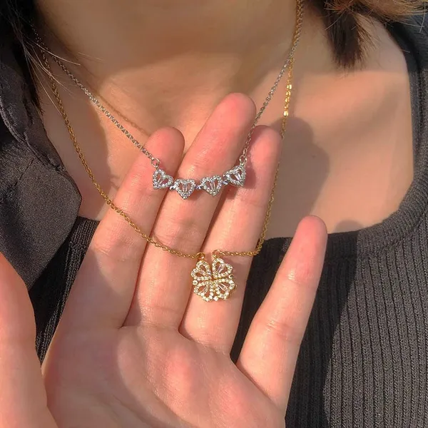 Gold_Clover_Heart_Love_Necklacea_Symbol_Of_Forever_Togetherness
