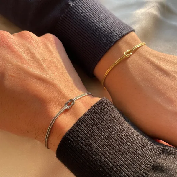 Gold_And_Silver_Eternal_Knot_Couple_Bracelet_A_Symbol_Of_Forever_Love