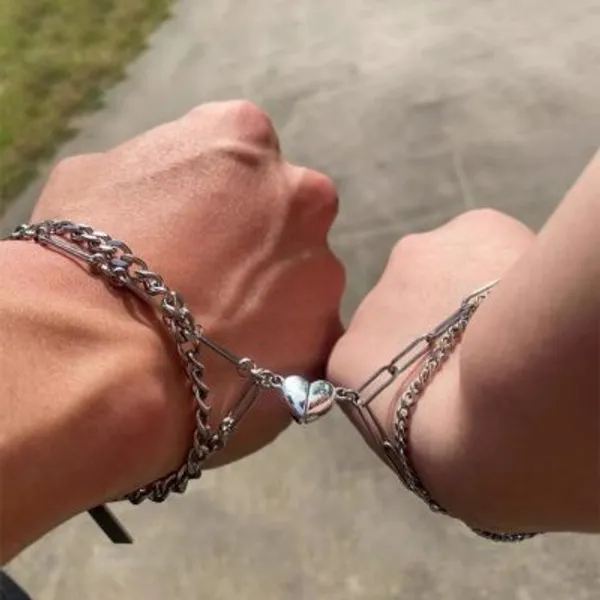 Silver_Magnetic_Heart_Bracelet_For_Couple