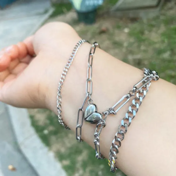Silver_Magnetic_Heart_Bracelet_For_Couple