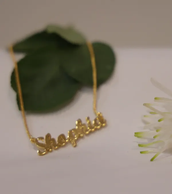 Gold_Personalized_Name_Necklace_For_Women