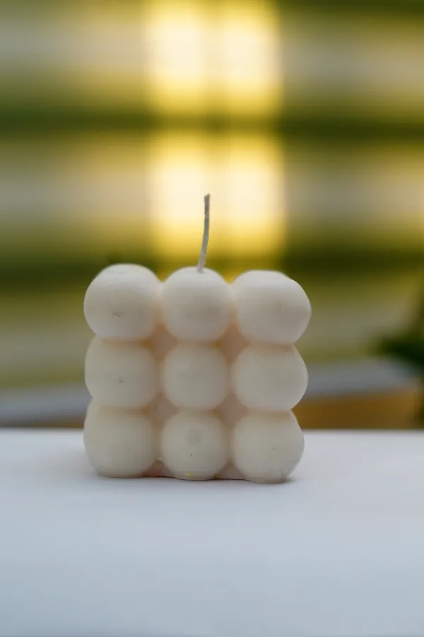 The_Aboli_Candle_(_White_Color_)