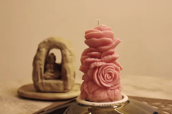 The_Aboli_Sacred_Serenity_Candle_(_Pink_Color_)