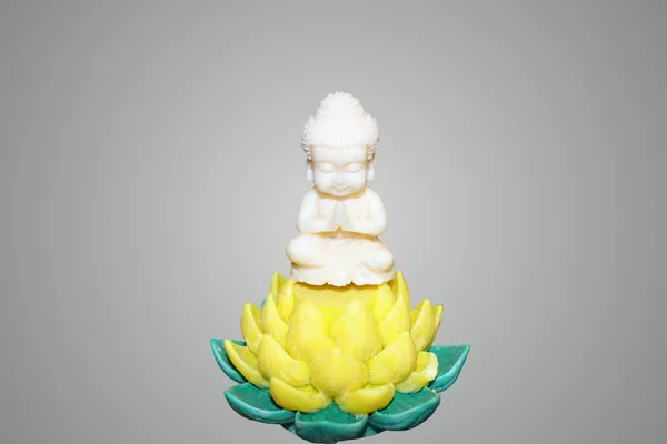The_Aboli_Angelic_Set_Candle_(_Yellow_Color_)