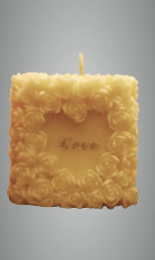The_Aboli_Amber_Roast_and_Golden_CRUMB_Candle_(_White_Color_)