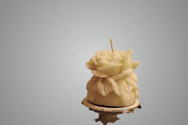 The_Aboli_Etheral_Heart_Candle_(_White_Color_)