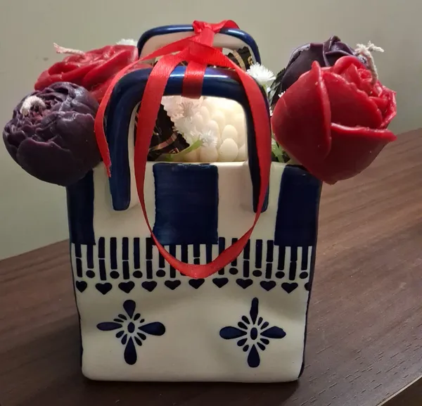 Twilight_Rose_Candle_Bouquet