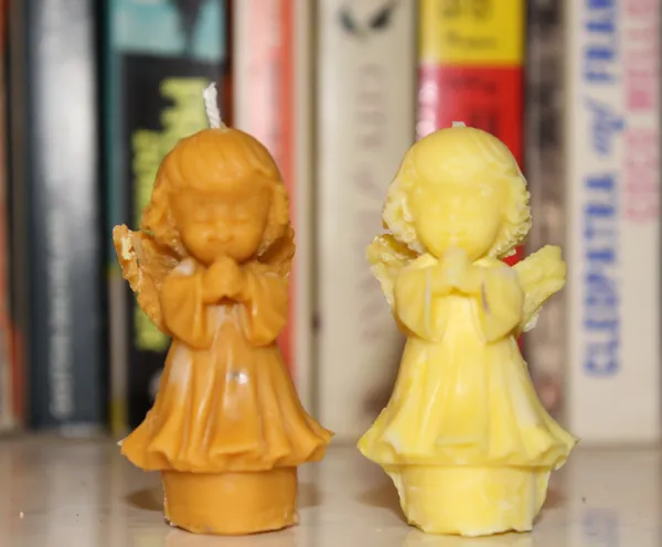 The_Aboli_Aura_Weave_Candle_(_Yellow_Color_)