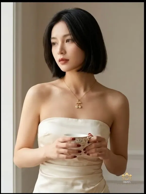Gilded_Cherry_Zircon_Pendant