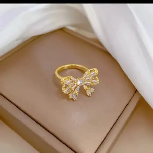 The_Sparkling_Ribbon_Bow_Statement_Ring