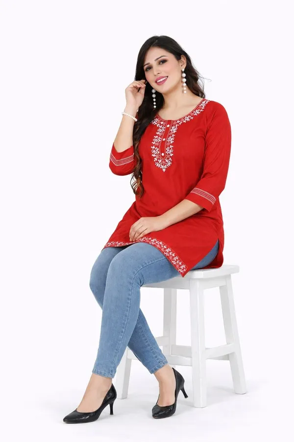 Gajri_Heavy__Rayon_Wow_Short_Tunic_For_Women