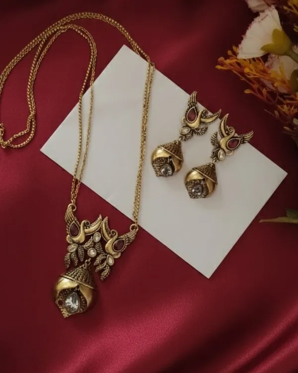 Antique_Gold_Plated_Peacock_Pendant_Set_|_Ethnic_Traditional_Pendant_Set