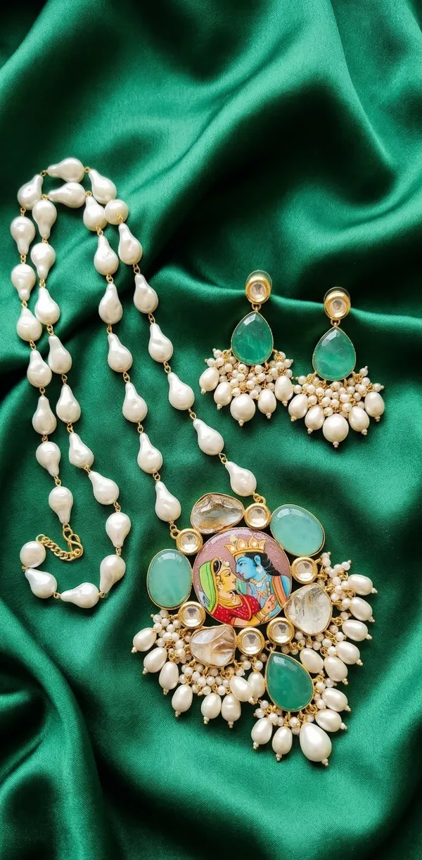 Boho_Spiritual_Statement_Necklace_with_Precious_Stones_|_Radha_Krishna_Hand_Painted_Pendant_Necklace