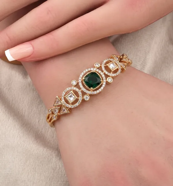 Designer_Kundan_Bracelet_|_Gold_Plated_Ethnic_emerald_Jewellery
