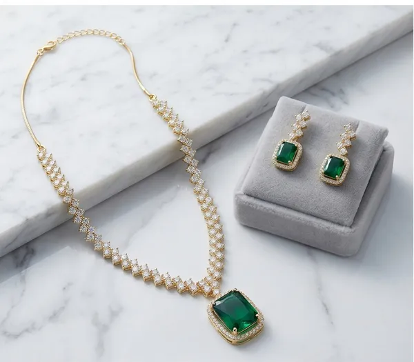 Emerald_Pendant_Necklace_with_Diamond_Finish_–_Luxury_Replica_Diamond_Jewellery_Set